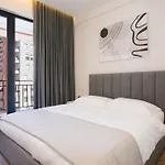 Tao 2 * Tirana